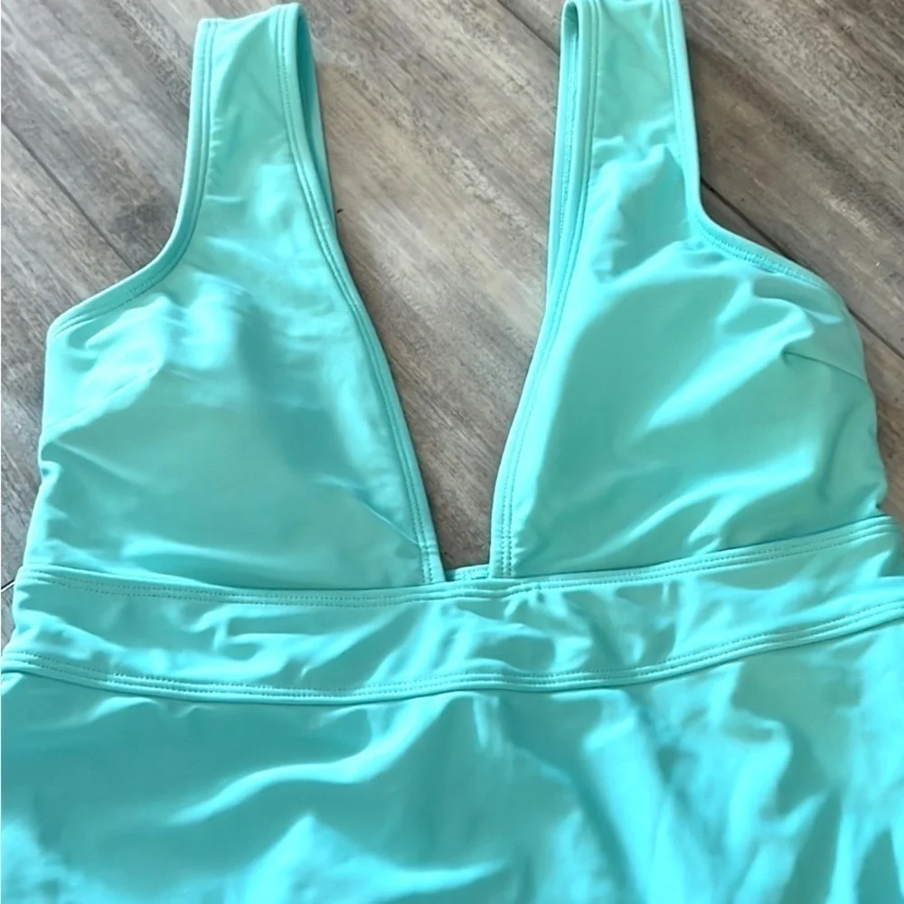 NWT, Cupshe, Unique,Squared One-Piece Swim Suit,Aqua Daze ,Padded, Size M